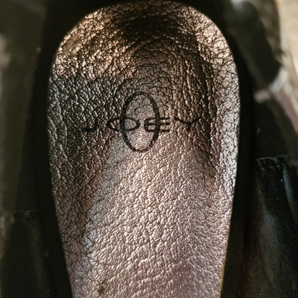 High Heels - Picture 6 of 8